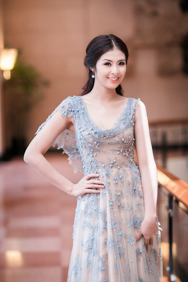 Hoa hậu Ngọc Hân ngày càng xinh đẹp 4