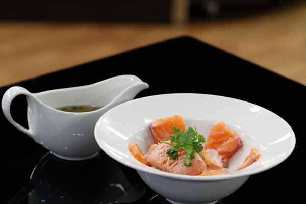 MasterChef tập 18: Nguy&ecirc;n Gi&aacute;p thất bại với m&oacute;n phở c&aacute; hồi 17