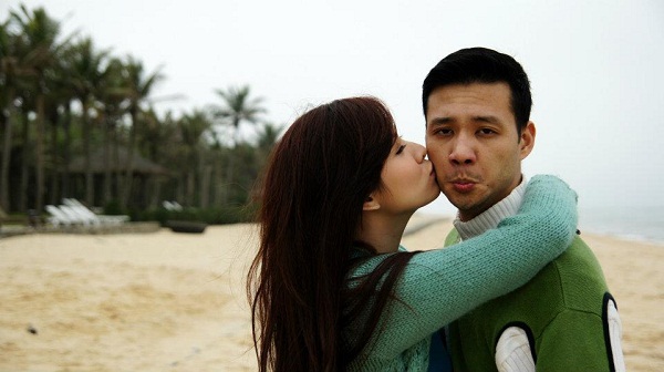 “Bỏng mắt” nhìn vợ chồng sao Việt hôn nhau 3