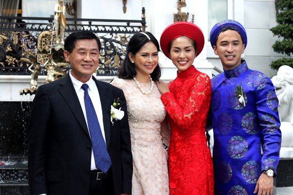 Muôn màu cuộc sống của sao Việt sau khi lấy chồng 1