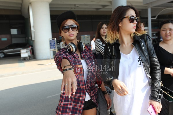 Hyorin và Soyu (Sistar) xuất hiện lặng lẽ tại sân bay Nội Bài 11
