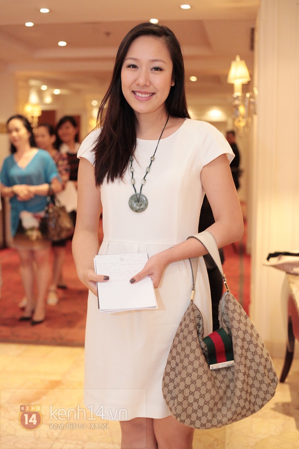 Ng&ocirc; Phương Lan tươi tắn xuất hiện sau th&ocirc;ng tin sắp kết h&ocirc;n 4
