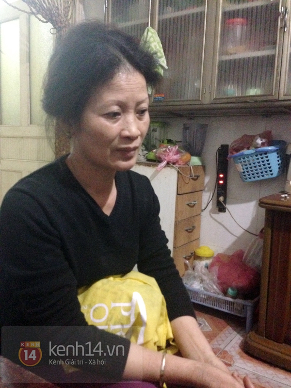 Vợ cố nghệ sĩ Tuấn Dương thức trắng nhiều đêm để chăm chồng 4