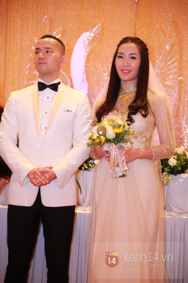 Tuần cuối 2013: Showbiz Việt dồn dập tin b&aacute;o hỷ 2