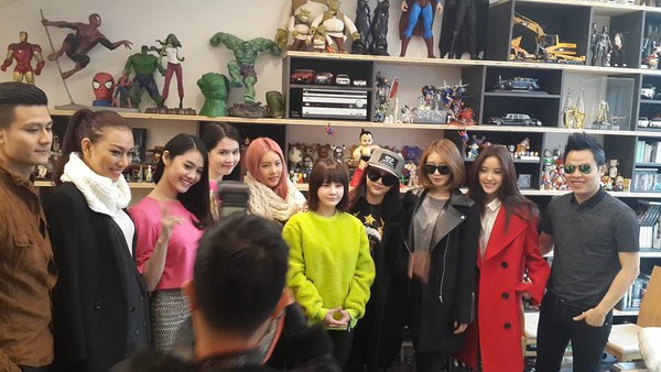 Ngọc Trinh và dàn mẫu Việt "đọ sắc" với các thành viên T-ara 5