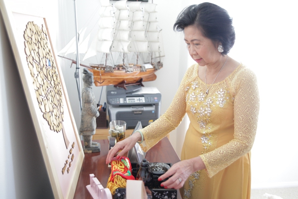 Cô dâu Ngọc Quyên mặc váy cưới "khủng" hơn 200 triệu đồng 16