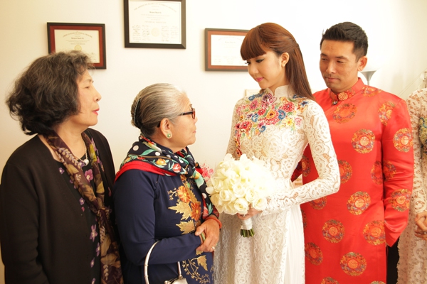 Cô dâu Ngọc Quyên mặc váy cưới "khủng" hơn 200 triệu đồng 27