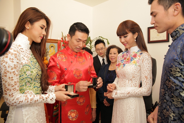 Cô dâu Ngọc Quyên mặc váy cưới "khủng" hơn 200 triệu đồng 22