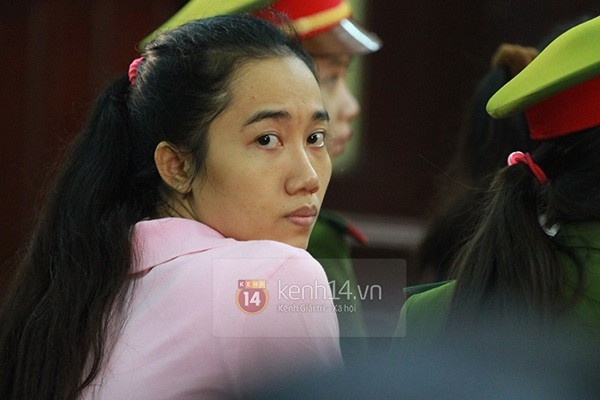 Nh&igrave;n lại chặng đường 1 năm showbiz Việt 2013 42