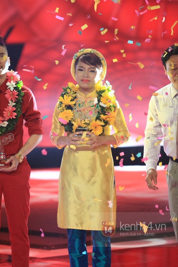 Nhìn lại chặng đường 1 năm showbiz Việt 2013 24