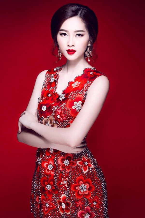 Hành trình nhan sắc ngày càng "tuyệt trần" của Hoa hậu Thu Thảo 27