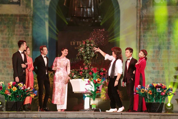 Thanh Lam, Hồng Nhung thăng hoa trong đêm nhạc mừng 60 năm Hà Nội 8