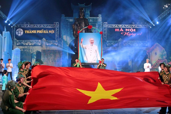 Thanh Lam, Hồng Nhung thăng hoa trong đêm nhạc mừng 60 năm Hà Nội 11