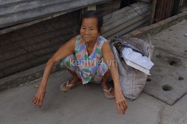 Xót thương hoàn cảnh cụ bà 80 tuổi cô độc giữa Sài Gòn 17