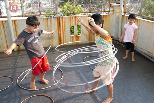 Gặp đội xiếc "nh&iacute;" mồ c&ocirc;i cực t&agrave;i năng của VN's Got Talent 21