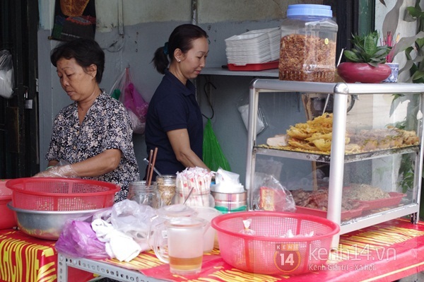 Sài Gòn: Đi ăn bánh ướt thịt ngon - rẻ - lâu đời 2