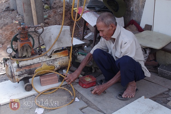 Đôi vợ chồng già "tới cả ngọn đèn trong nhà cũng không dám bật" 12