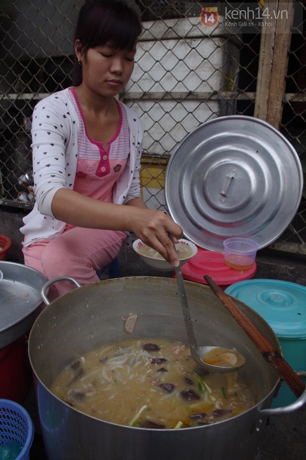 Bánh canh Huế ngon – bổ - rẻ ở Sài Gòn 6