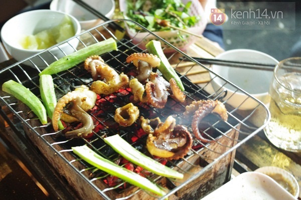 S&agrave;i G&ograve;n: Kh&aacute;m ph&aacute; h&agrave;ng đồ nướng si&ecirc;u hấp dẫn ở Quận 4 16