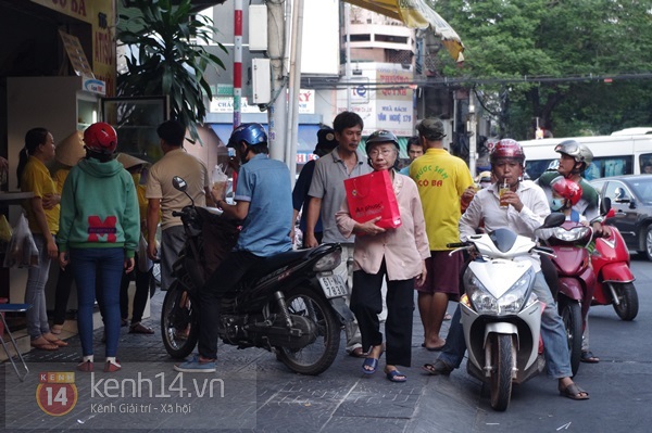 Người Sài Gòn “bốc cháy” vì nắng nóng 42 độ C 13