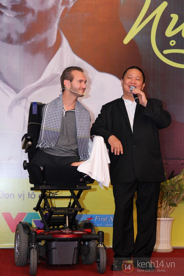 Nick Vujicic: “Tôi và vợ xin trân trọng cảm ơn tình cảm của người Việt Nam” 10 Nick Vujicic: “Tôi và vợ xin trân trọng cảm ơn tình cảm của người Việt Nam” 10