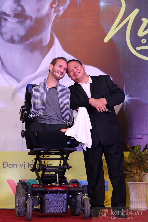 Nick Vujicic: “Tôi và vợ xin trân trọng cảm ơn tình cảm của người Việt Nam” 11