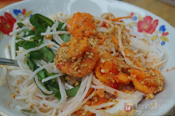 Sài Gòn: Đi ăn bún tôm xào vừa ngon vừa lạ của người Hồi giáo 8