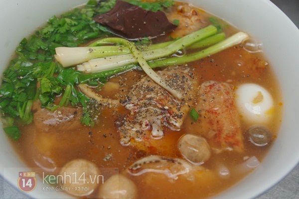 Bánh canh cua miền Tây với càng cua siêu ngon ở Sài Gòn 14