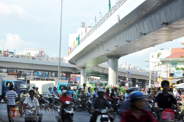 Cây cầu chữ Y độc đáo nhất Sài Gòn chính thức khánh thành 11