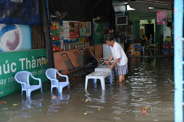 TP.HCM "ch&igrave;m" trong biển nước v&agrave;o s&aacute;ng 7/11 37