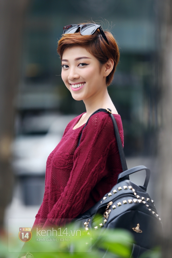 Gặp c&ocirc; g&aacute;i hot nhất The Voice 2013 - MC xinh đẹp Yumi Dương 9