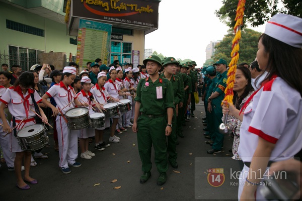 Nước mắt, nụ cười trong ngày nhập ngũ của hơn 2.000 thanh niên Sài Gòn 10