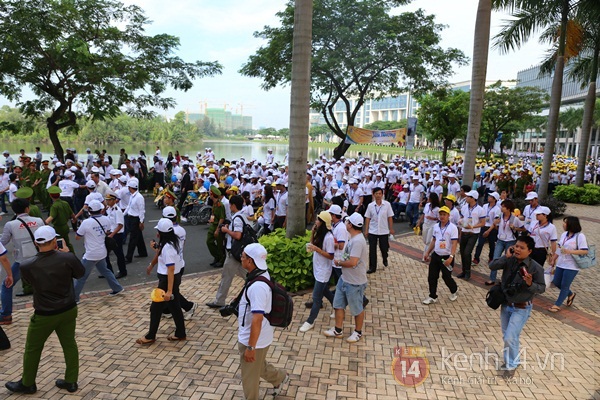 Chủ tịch nước Trương Tấn Sang và hơn 7.000 người đi bộ "sánh bước yêu thương" 9