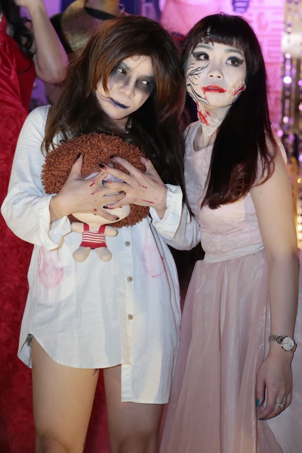 Dàn sao Việt quậy tưng bừng đêm hội Halloween 10