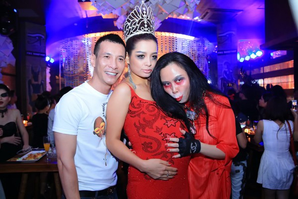 Dàn sao Việt quậy tưng bừng đêm hội Halloween 14