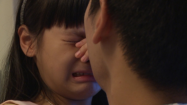 Bố ơi! Mình đi đâu thế?: Con gái Phan Anh, Minh Khang khóc hết nước mắt 3