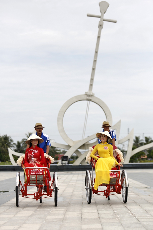 Dàn thí sinh phía Nam Hoa hậu Việt Nam 2014 khoe sắc rạng rỡ 17 Dàn thí sinh phía Nam Hoa hậu Việt Nam 2014 khoe sắc rạng rỡ 17