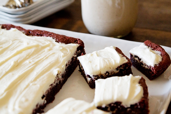 Brownies red velvet mềm ngon quyến rũ 11