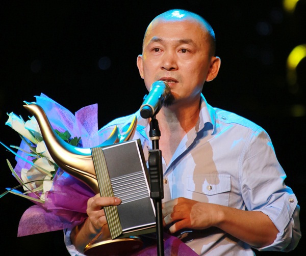 Hương Tràm "suýt quên" cảm ơn Thu Minh khi nhận giải Cống Hiến 6