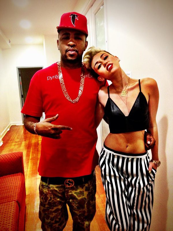 Miley Cyrus "ngang tàng" tung single trở lại 4