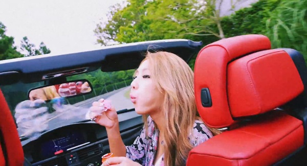 2NE1 quậy "quên trời đất" trong MV mới toanh 3