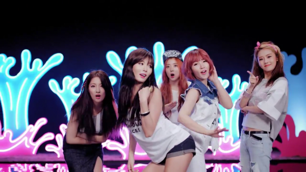 Tuyển tập những MV "tiệc tùng tẹt ga" của Kpop 10