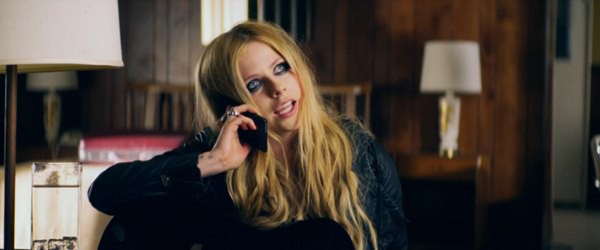 "Đứng hình" với màn hôn đồng tính của Avril Lavigne 1