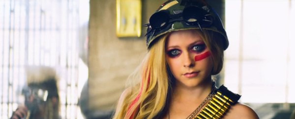 "Đứng hình" với màn hôn đồng tính của Avril Lavigne 2
