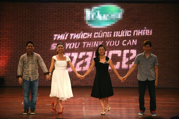 SYTYCD Tập 1: Giám khảo nam và thí sinh nam cùng nhau múa bụng 2