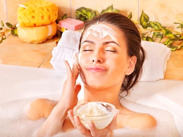 Những sai lầm thường thấy khi l&agrave;m trắng da tại nh&agrave; 1