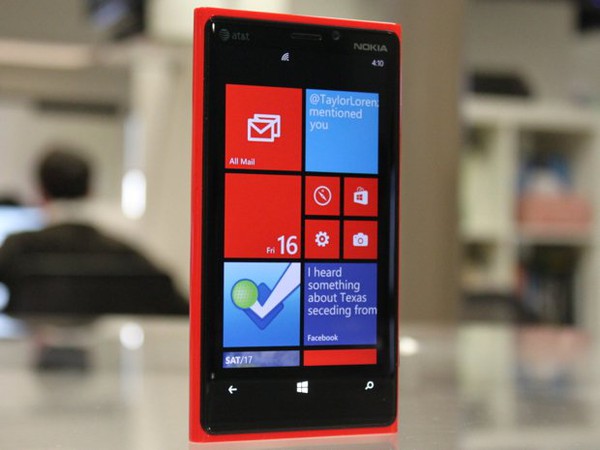 9 điểm điện thoại Windows Phone “ăn đứt” iPhone 4