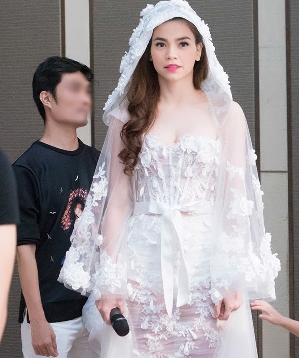 Những qu&yacute; b&agrave;, qu&yacute; c&ocirc; nổi tiếng showbiz Việt nhiều lần cưới xin 5