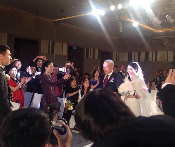 Toàn cảnh đám cưới hoành tráng Cao Viên Viên - Triệu Hựu Đình 6