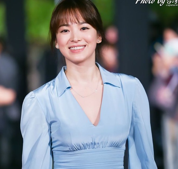 Song Hye Kyo “đứng hình” vì bị châm biếm chuyện ái tình 10